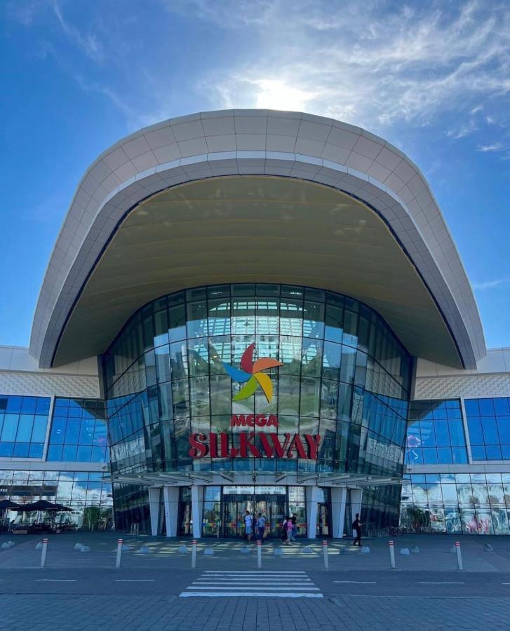 Уютная Квартира На Expo-Smart Замок Διαμέρισμα Αστάνα Εξωτερικό φωτογραφία